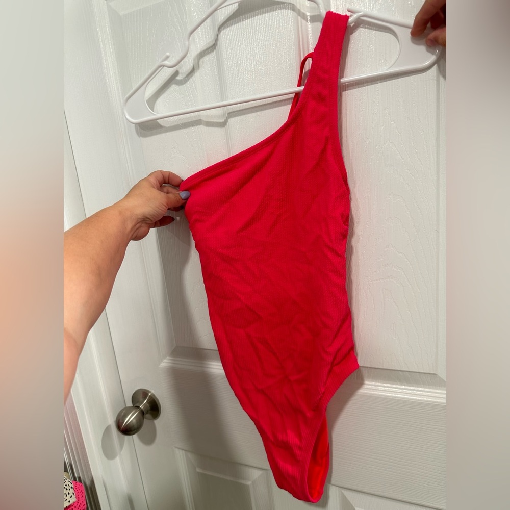 Bathing suit